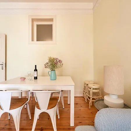 Renovated Spacious Baixa Apartment, By Timecooler *