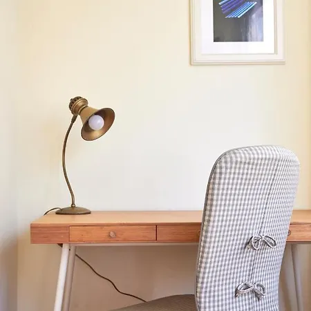 아파트 Renovated Spacious Baixa Apartment, By Timecooler