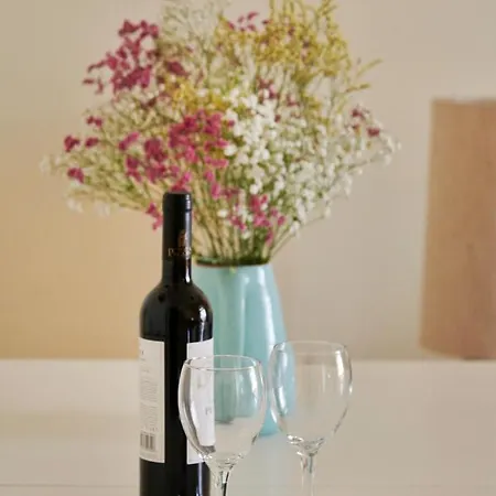 Renovated Spacious Baixa Apartment, By Timecooler 리스본