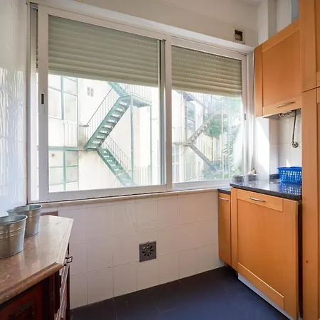 Renovated Spacious Baixa Apartment, By Timecooler Appartamento Lisbona