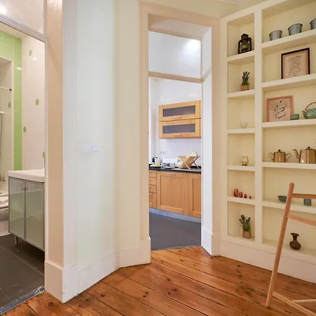 Renovated Spacious Baixa Apartment, By Timecooler *