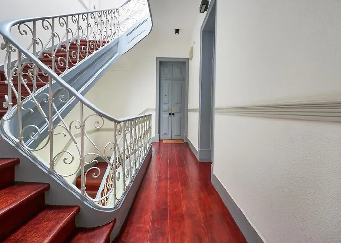 Renovated Spacious Baixa Apartment, By Timecooler *