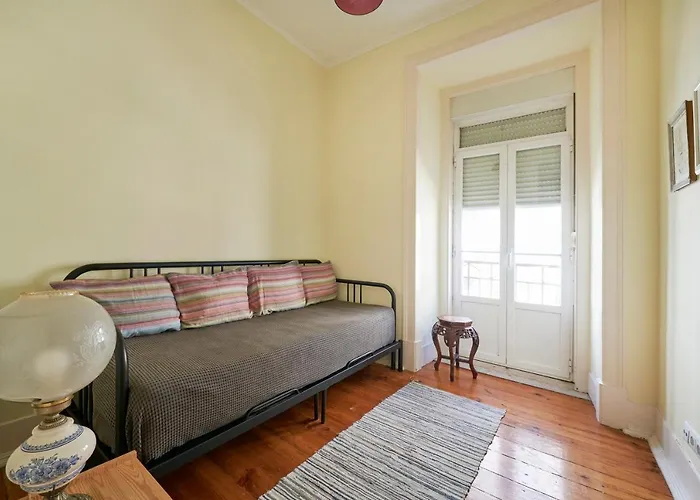 Renovated Spacious Baixa Apartment, By Timecooler Appartement *