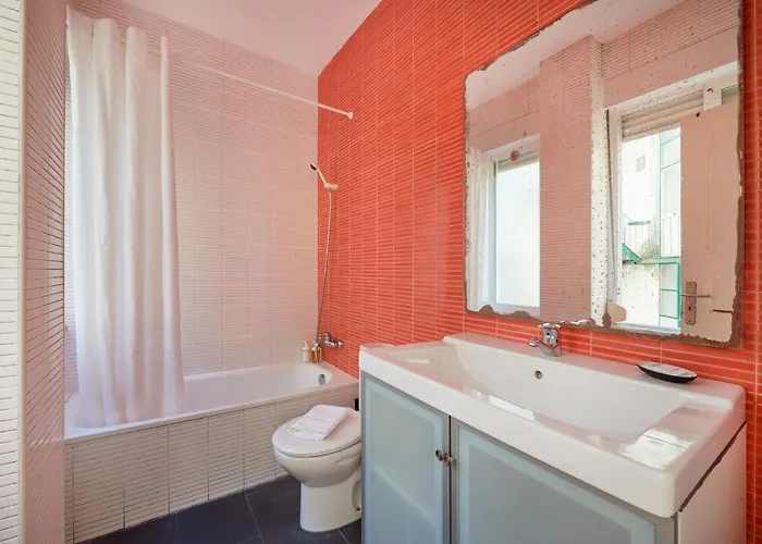 Renovated Spacious Baixa Apartment, By Timecooler Appartement Lisboa