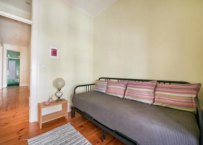 Renovated Spacious Baixa Apartment, By Timecooler * Lisboa