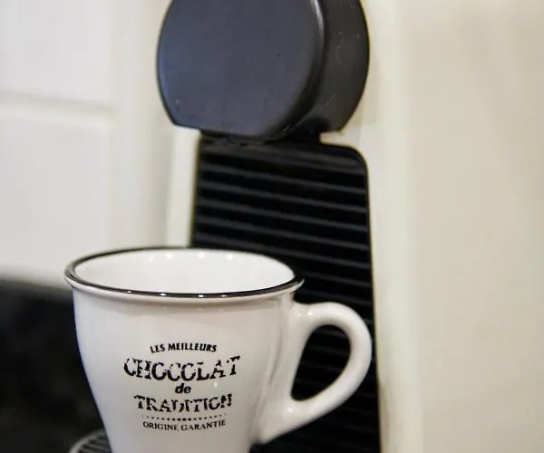 Renovated Spacious Baixa Apartment, By Timecooler * Lisboa