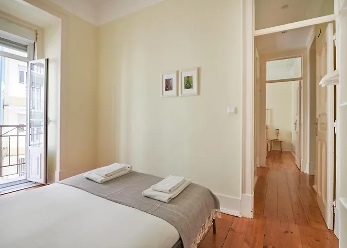 Renovated Spacious Baixa Apartment, By Timecooler * Lisboa
