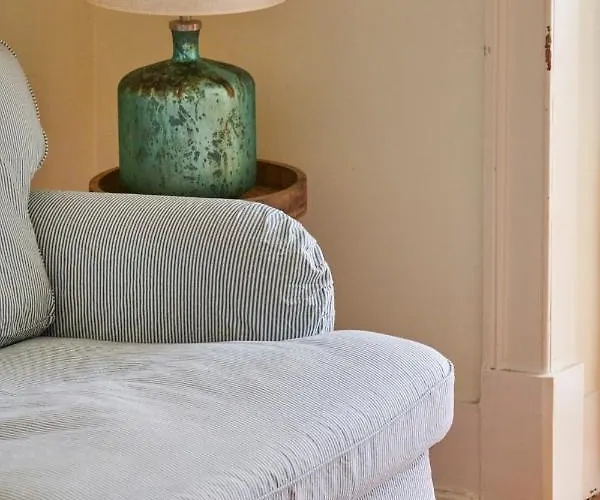 Renovated Spacious Baixa Apartment, By Timecooler Appartement Lisboa