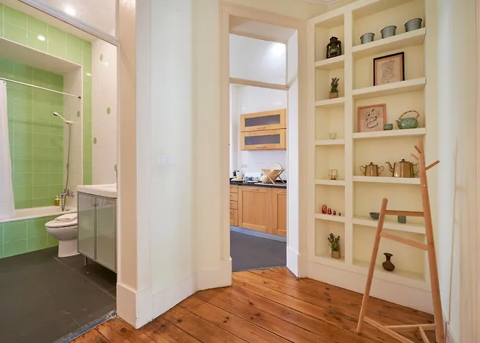 Renovated Spacious Baixa Apartment, By Timecooler *