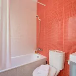 Renovated Spacious Baixa Apartment, By Timecooler Lisbon