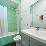 Renovated Spacious Baixa Apartment, By Timecooler Apartment