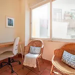 Renovated Spacious Baixa Apartment, By Timecooler شقة *