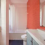 Renovated Spacious Baixa Apartment, By Timecooler شقة *